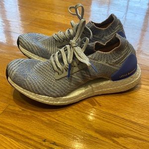 Ultraboost knit running shoes EUC
